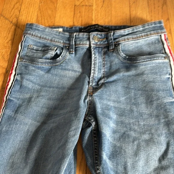 Point Zero Jeans - Picture 4 of 10